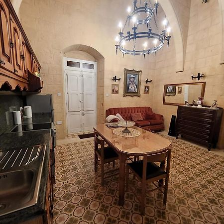 Cozy Corner House In Valletta - Authentic! Exterior foto